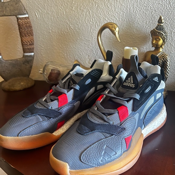 Adidas Zone Boost US 8.5 - Picture 2 of 4